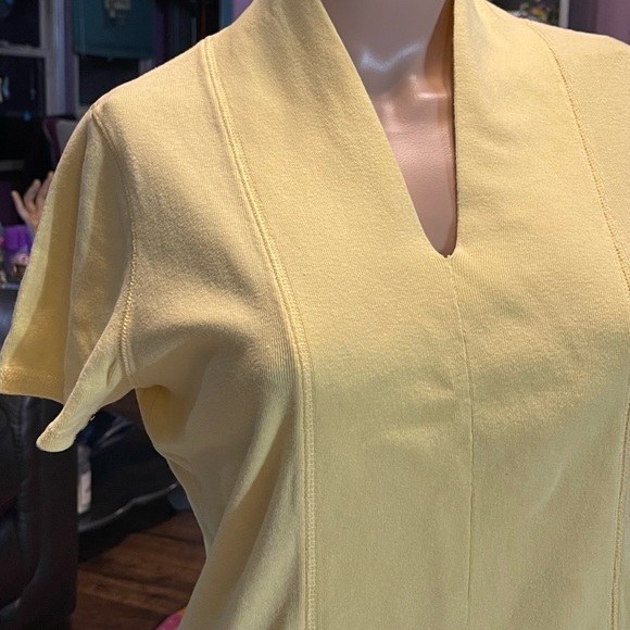 Ladies Top - Picture 7 of 9